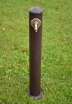 Садовая колонка для воды из алюминия и стали коричневая GLQ 688