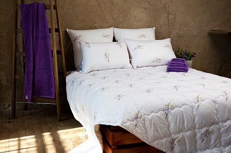 Одеяло из бамбука Natures «Радужный Ирис», полуторное, стеганое, всесезонное, 160х210 см, белое с кантом